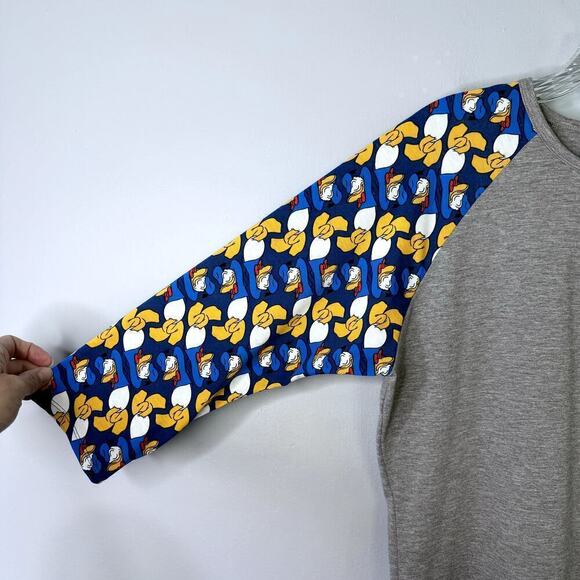 LuLaRoe Disney Donald Duck Randy Gray Blue Raglan Sleeve Shirt Women's Sie L - Picture 7 of 12